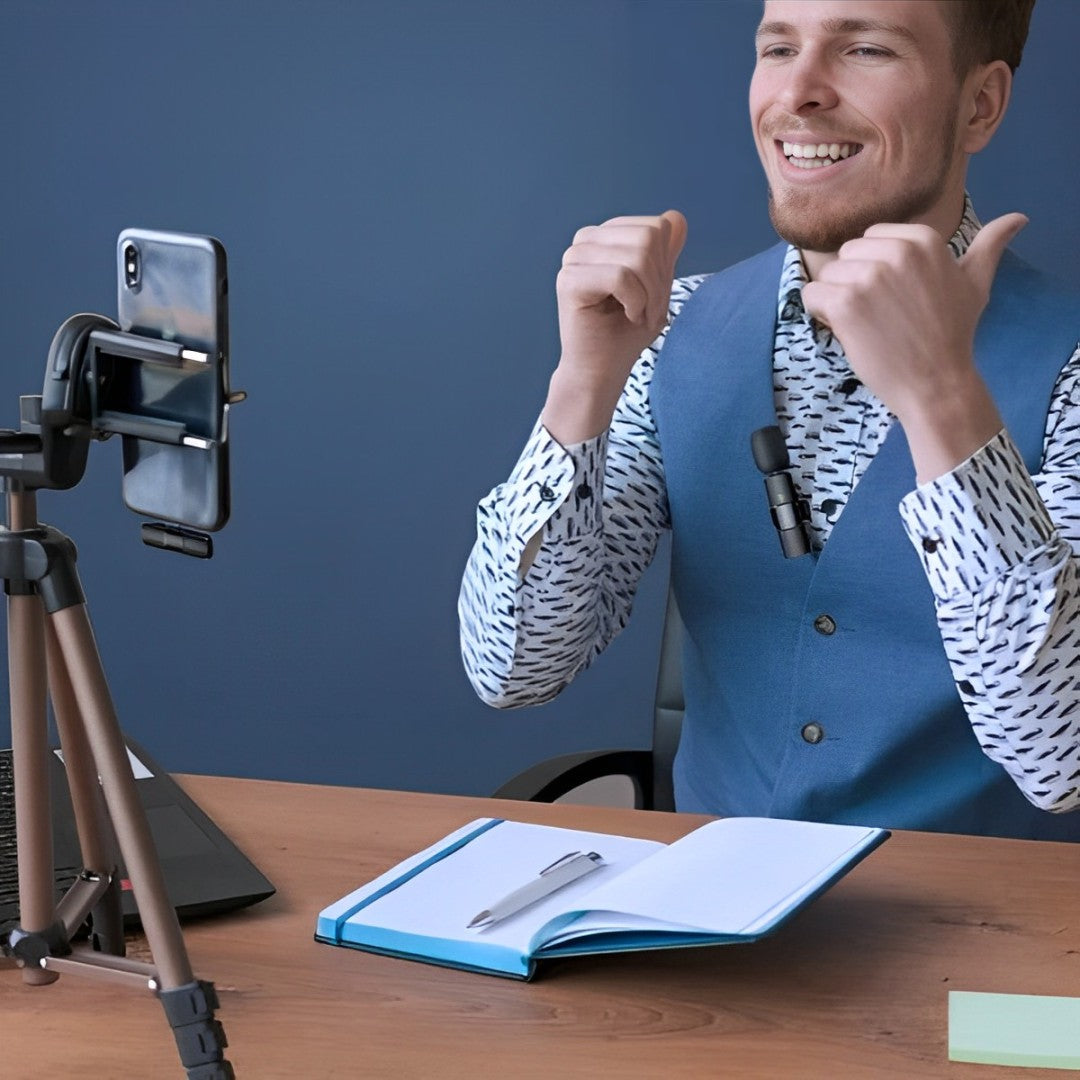 pro wireless lavalier microphone audio capture on the go