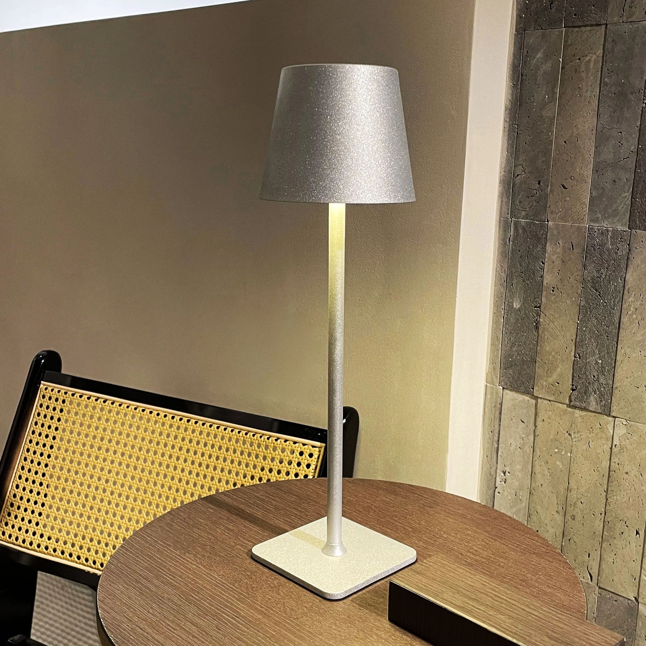 modern rechargeable led wireless table lamp sale