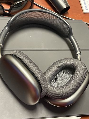 silent breeze premium noise cancelling headphones